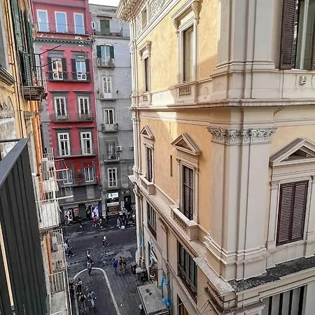 Shining Apt Next To Galleria Umberto Neapel Exterior foto