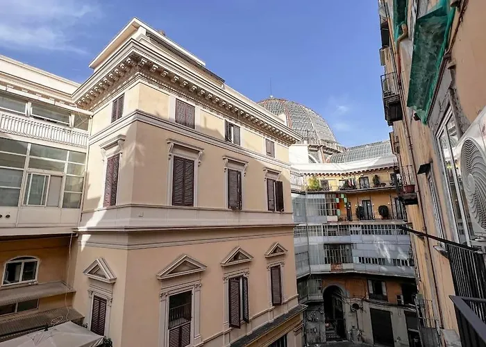Shining Apt Next To Galleria Umberto