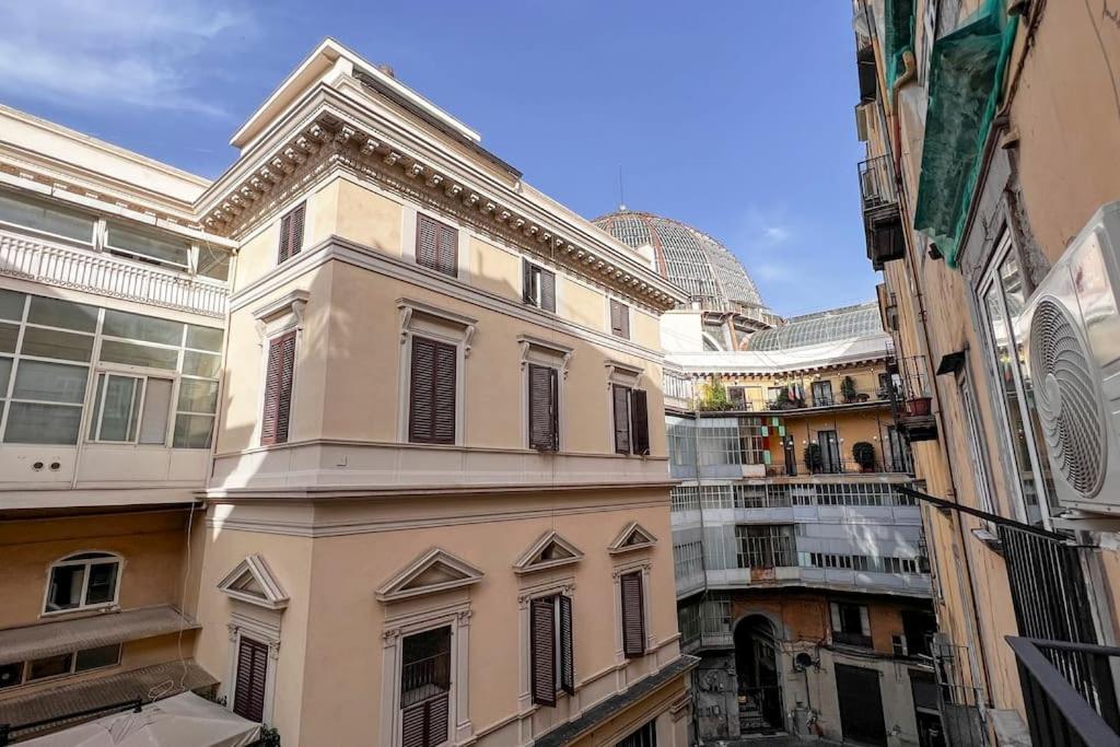 Apartment Shining Next To Galleria Umberto *